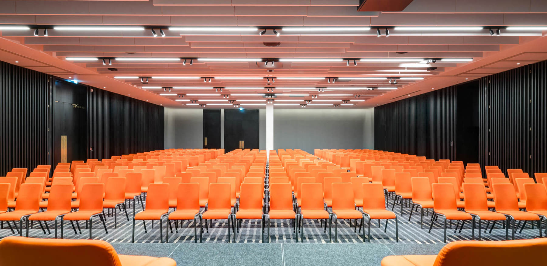 bath hotels with pool