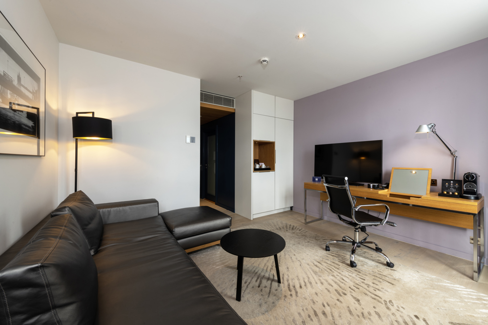 Junior Suite at Apex City of London Hotel