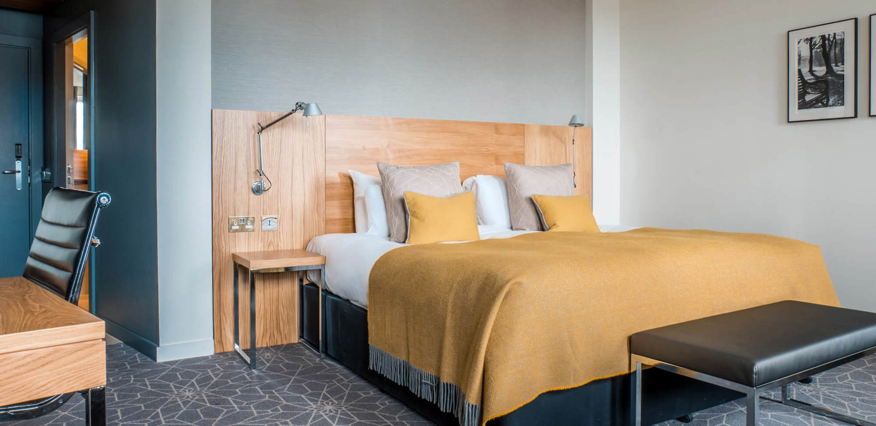 Superior Room with king-size bed at Apex Waterloo Place Hotel