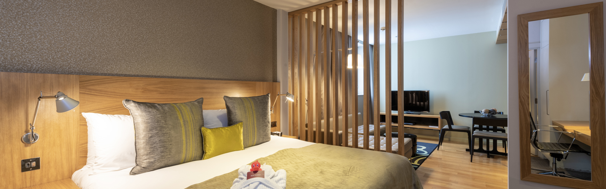 Junior Suite at Apex Temple Court Hotel