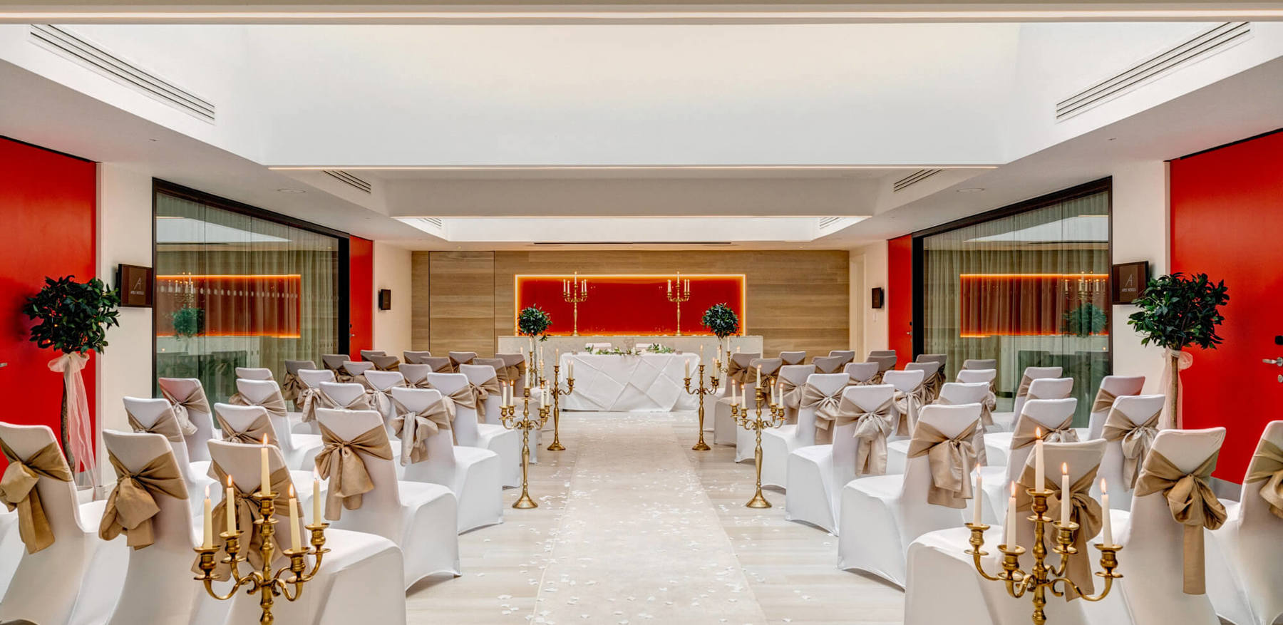 bath hotels with pool